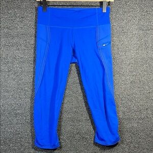 Lululemon Athletica Blue Athletic Capri Leggings, Size 4